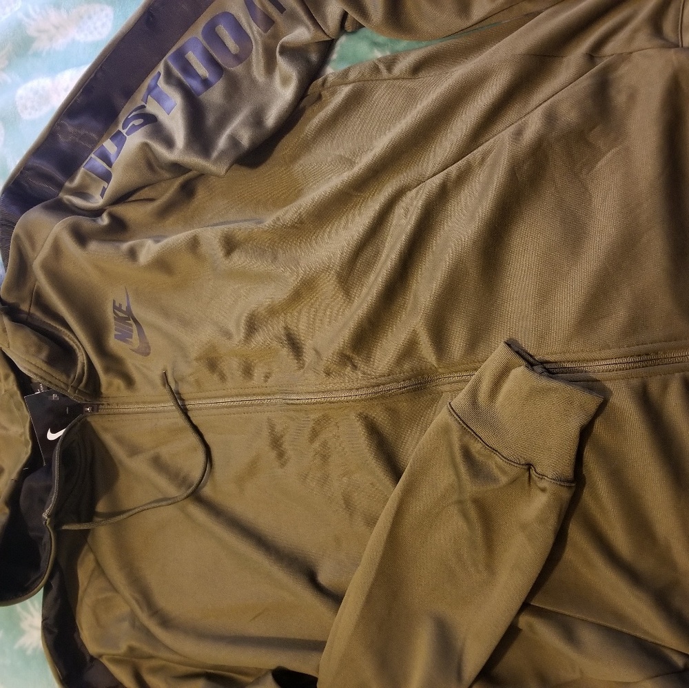 Womens jogger dry fit nike suit
